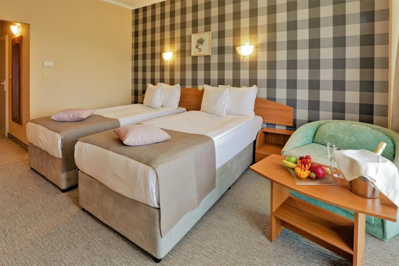 Mirabelle Hotel Golden Sands 4*,