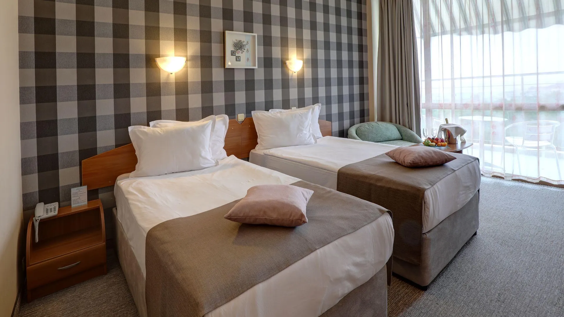Mirabelle Hotel غولدن ساندز 4*,  بلغاريا