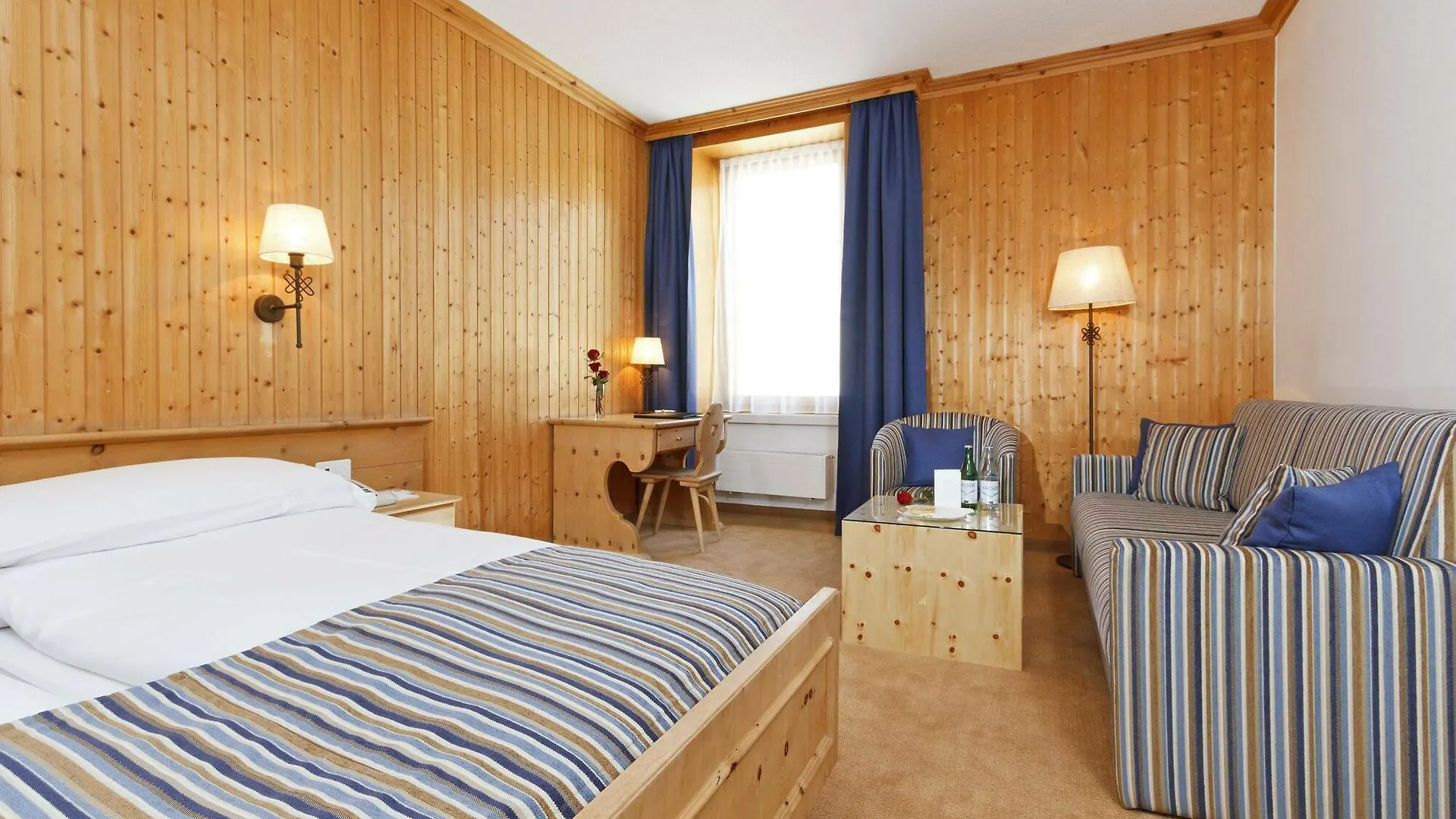 Mirabelle Hotel غولدن ساندز 4*,